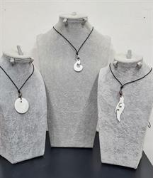 COLLANA FEMMIILE IN MADREPERLA