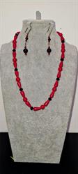 COLLANA CON ORECCHINI ROSSA E NERA CON PERLINE DI FIUME